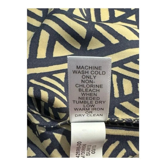 Banana Republic‎ Women's Small Geometric Print Short Sleeved Blouse Multicolor - Picture 8 of 8